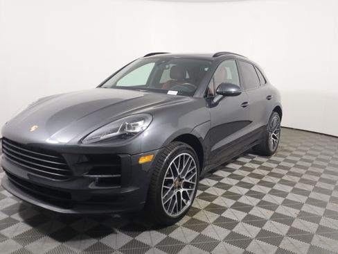 Certified 2019 Porsche Macan S AWD/4WD image 11