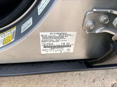 Used 2018 Ford EcoSport SE w/ SE Convenience Package image 34