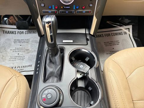 Used 2017 Ford Explorer Limited AWD/4WD image 29