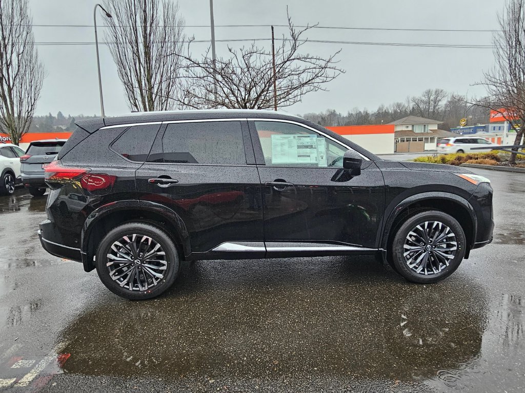 New 2026 Nissan Rogue Platinum w/ Tech Package AWD/4WD image 2