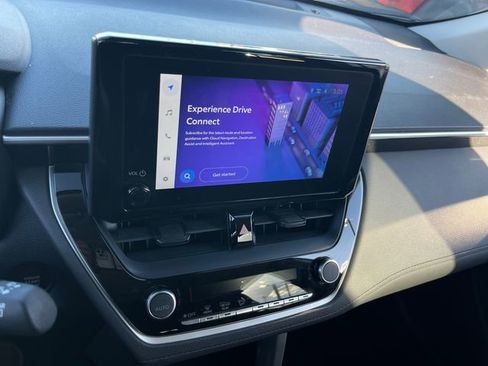 Used 2024 Toyota Corolla Cross LE image 15