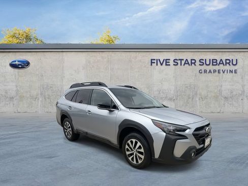 Certified 2025 Subaru Outback Premium AWD/4WD image 2