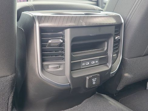 New 2026 RAM 2500 Big Horn AWD/4WD image 31