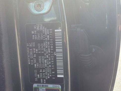 Used 2021 Kia Sorento EX w/ EX AWD X-Line Package image 13