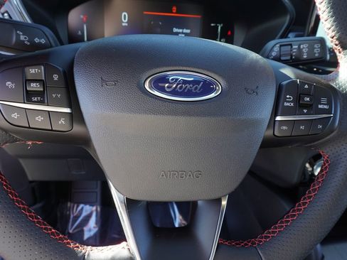 Used 2025 Ford Escape ST-Line w/ Tech Pack #1 image 17