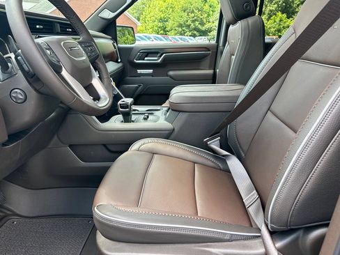 New 2026 GMC Sierra 1500 Denali w/ Denali Reserve Package AWD/4WD image 10