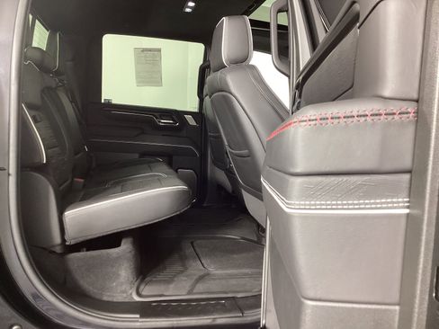 Used 2024 GMC Sierra 2500 AT4X image 23