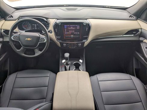 Used 2022 Chevrolet Traverse LS FWD image 18