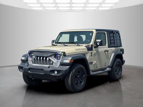 Certified 2022 Jeep Wrangler Sport AWD/4WD image 3