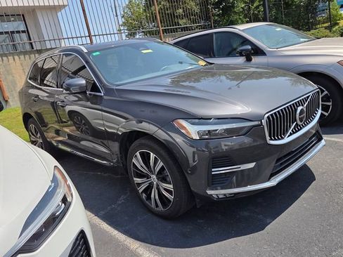 Used 2023 Volvo XC60 B5 Plus FWD image 5