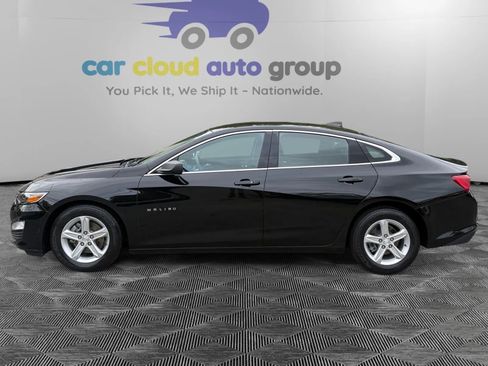 Used 2020 Chevrolet Malibu LS image 2