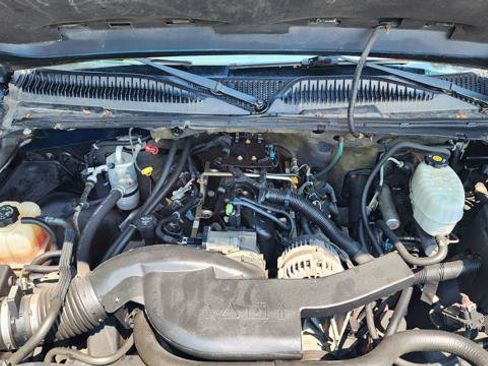 Used 2006 Chevrolet Avalanche Z66 w/ Preferred Equipment Group RWD image 21