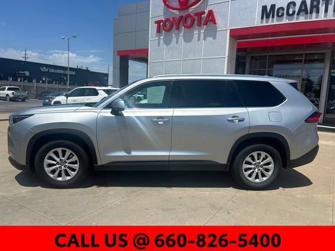 Used 2024 Toyota Grand Highlander FWD image 9