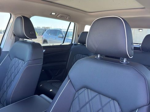 New 2026 Volkswagen Atlas SEL Premium R-Line AWD/4WD image 12
