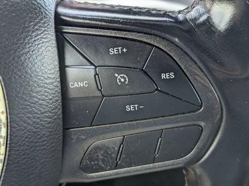 Used 2020 Dodge Charger SXT w/ Blacktop Package RWD image 13