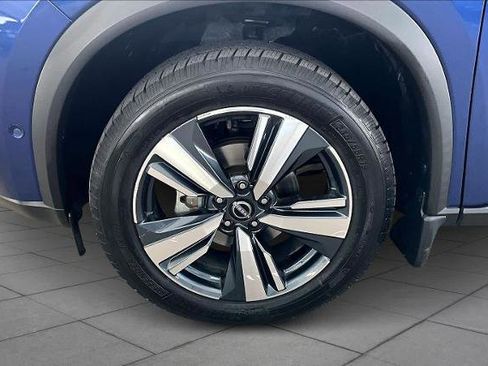 Certified 2023 Nissan Rogue SL w/ SL Premium Package image 10