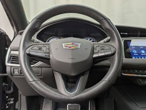 Used 2023 Cadillac XT4 Sport w/ Cold Weather Package AWD/4WD image 10