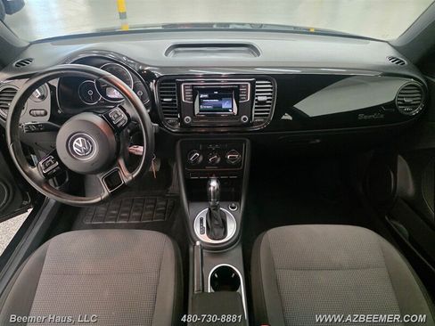 Used 2019 Volkswagen Beetle 2.0T FWD image 10