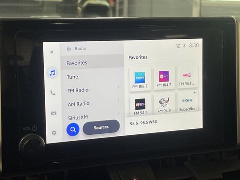 Used 2025 Toyota RAV4 XLE image 23