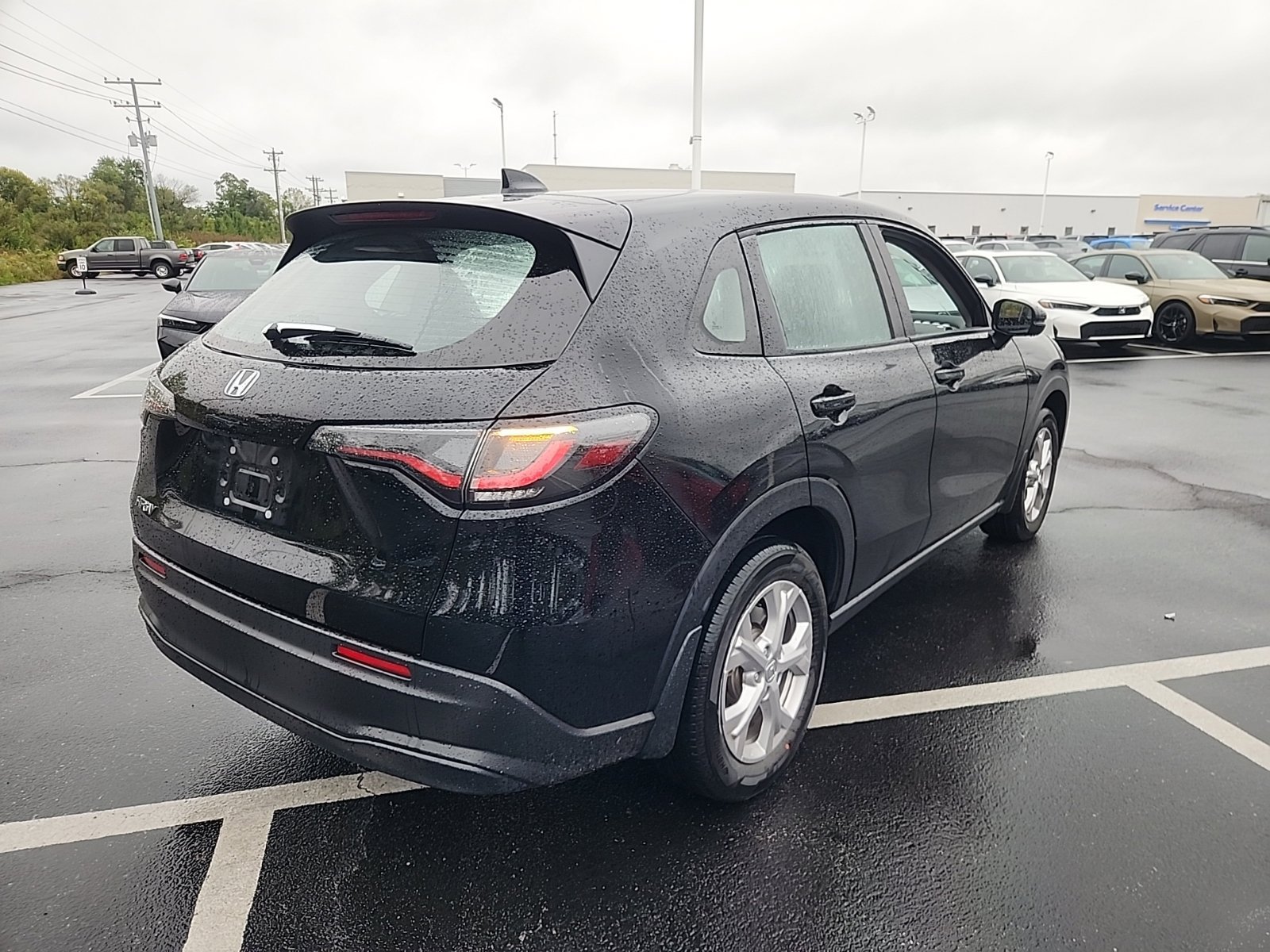 Used 2025 Honda HR-V LX image 7