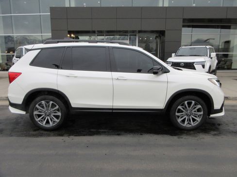 Used 2019 Honda Passport Elite image 12