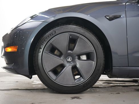 Used 2023 Tesla Model 3 Standard Range RWD image 29