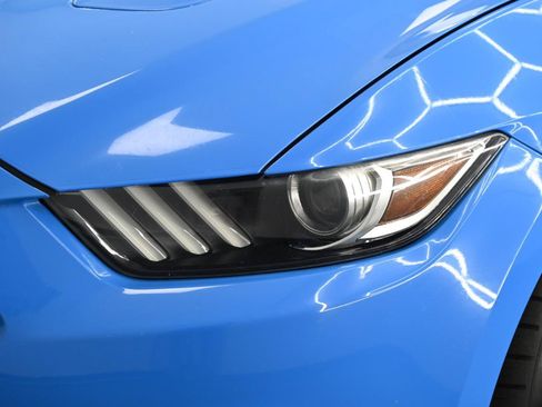 Used 2017 Ford Mustang GT w/ GT Performance Package RWD image 8