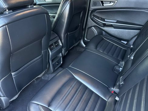 Used 2023 Ford Edge SEL AWD/4WD image 12