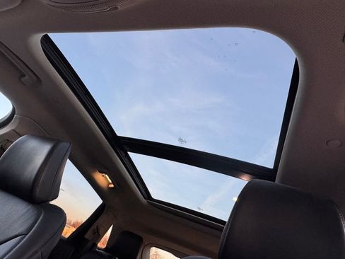 Used 2022 Lincoln Nautilus Reserve w/ Equipment Group 201A image 26