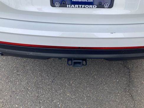 Certified 2025 Volkswagen Atlas SEL image 8