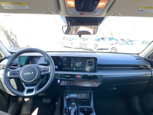 Used 2025 Kia K5 LXS FWD image 33