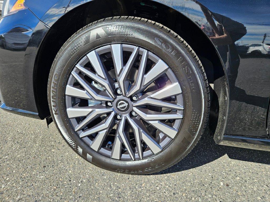 Used 2026 Nissan Altima 2.5 SV FWD image 9