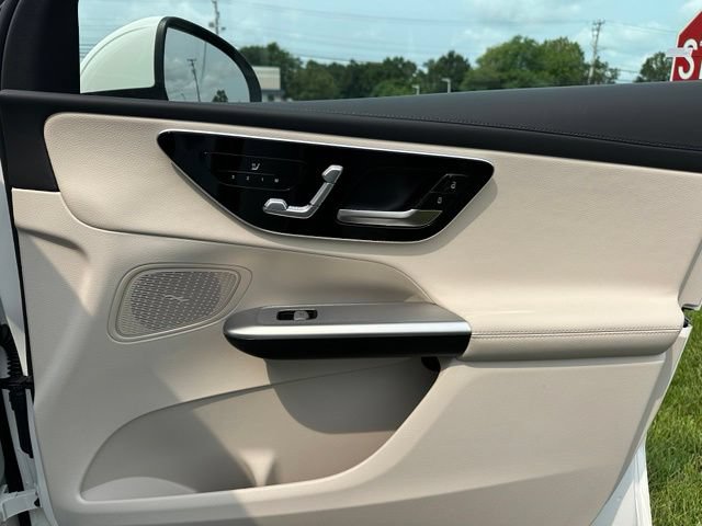 Certified 2025 Mercedes-Benz GLC 350e 4MATIC image 23