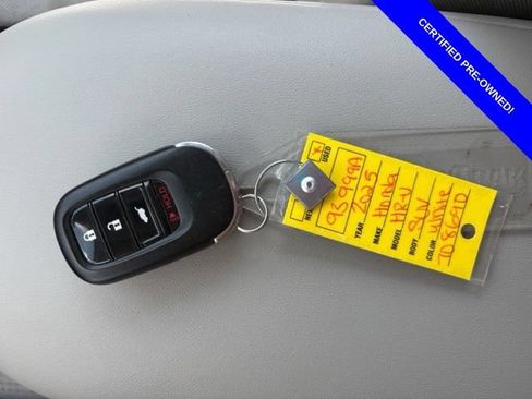 Certified 2025 Honda HR-V LX image 16