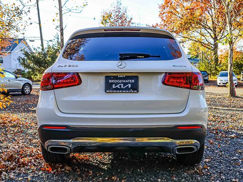 Used 2022 Mercedes-Benz GLC 300 4MATIC image 5