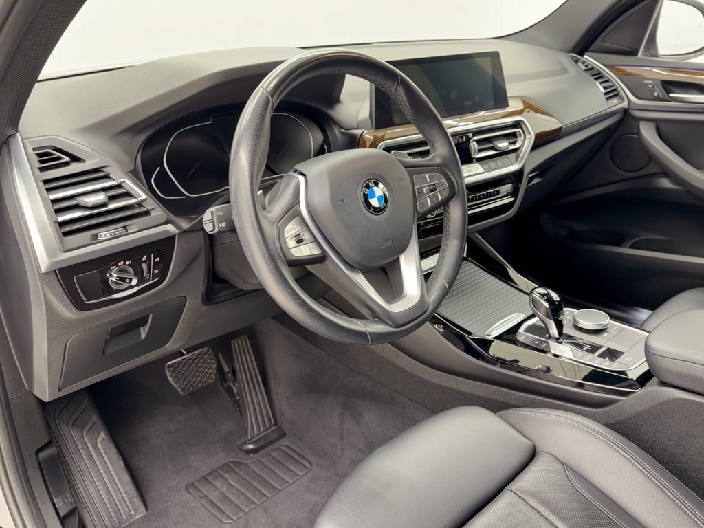 Used 2022 BMW X3 xDrive30i w/ Convenience Package w/ZPA AWD/4WD image 4