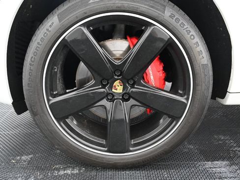 Used 2016 Porsche Macan Turbo w/ Premium Package Plus AWD/4WD image 49