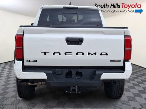 New 2025 Toyota Tacoma TRD Off-Road AWD/4WD image 5