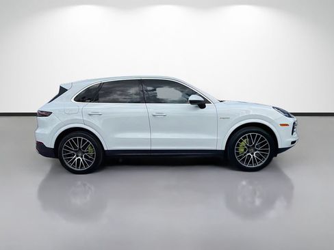 Used 2021 Porsche Cayenne E-Hybrid AWD/4WD image 2