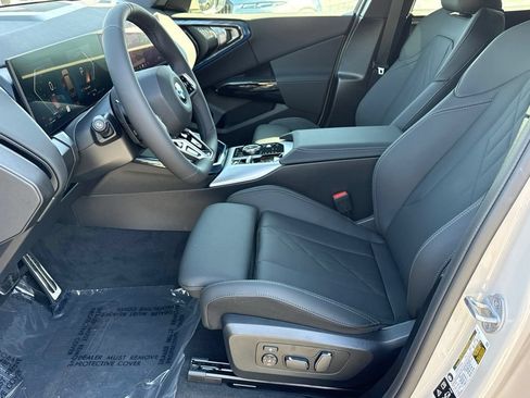 New 2026 BMW X3 xDrive30i w/ M Sport Package AWD/4WD image 17
