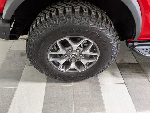 Used 2024 Ford Bronco Badlands AWD/4WD image 7