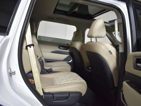 New 2026 Nissan Armada Platinum AWD/4WD image 39