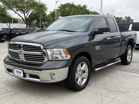 Used 2018 RAM 1500 Lone Star RWD image 9
