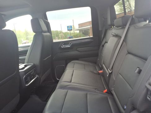 Used 2024 Chevrolet Silverado 2500 LTZ w/ LTZ Plus Package AWD/4WD image 8