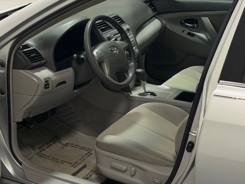 Used 2007 Toyota Camry LE image 8