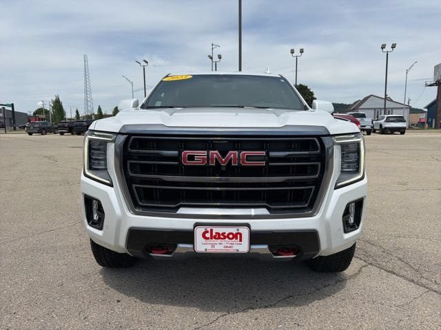 Used 2023 GMC Yukon XL AT4 w/ Technology Package AWD/4WD image 13