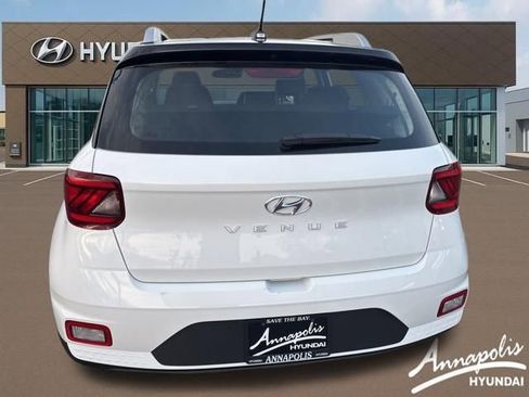 Certified 2026 Hyundai Venue SEL FWD image 3