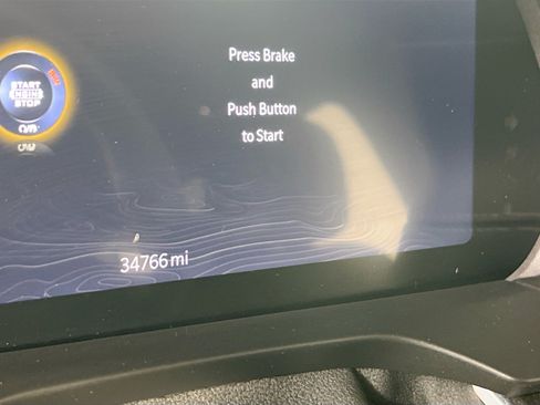 Used 2023 Jeep Grand Cherokee Laredo AWD/4WD image 12