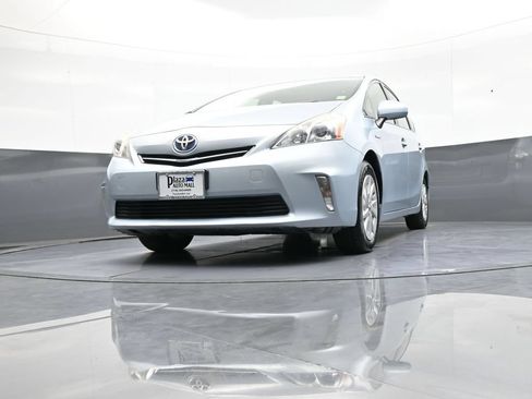 Used 2012 Toyota Prius V Three FWD image 25