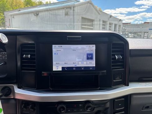 Used 2025 Ford F250 XLT w/ Snow Plow Prep Package AWD/4WD image 26